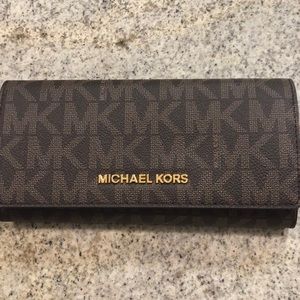 Brand new MK wallet!